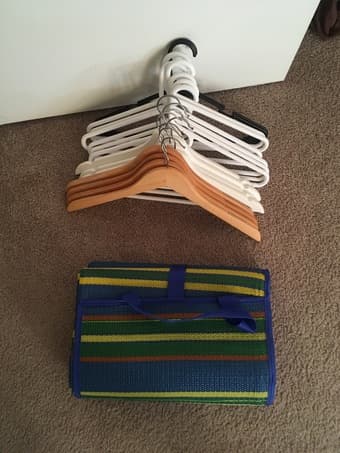 Wood and plastic hanger + picnic mat 1