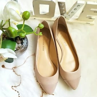 stylish Gianni Bini nude two-toned flats, worn only twice 1