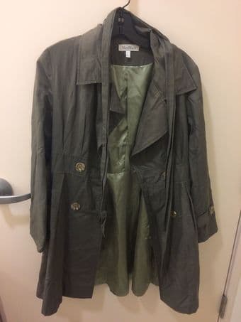 Light gray Max Mara light coat, size 6, LIKE NEW 1