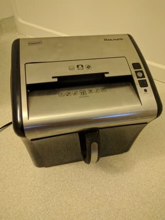 Free, unworking shredder! 1