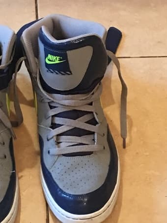 Men's shoes- size 13 2