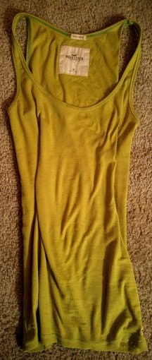 Green Hollister Tank Top, Black Crop Top, Knitted Multicolor Cardigan 1