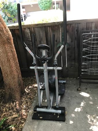 A climbing machine 1