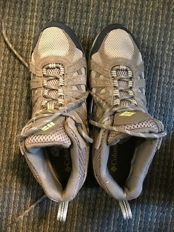 Redmond Mid Waterprood Hiking shoes size 9.5 2