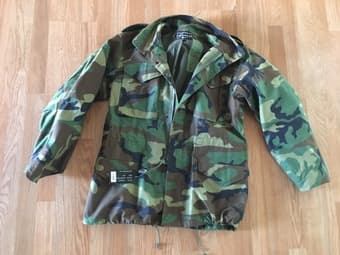 Brand new Camouflage Jacket (tag still on it), windbreaker, rainproof 1