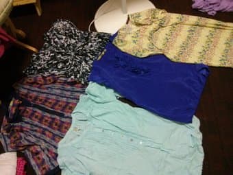 Women clothing - Size Medium 2