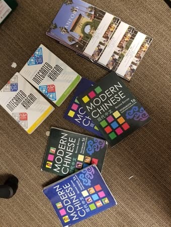 Chinese and Korean language textbooks 1