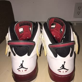 Basketball Shoe size 9 1