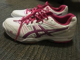 Women's ASICS volley ball shoe Size 9 (Euro 40.5) Gel Rocket 7 2