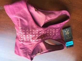 BRAND NEW Sports bra 5 dollars 2