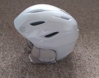Giro snowboarding helmet for sale 1