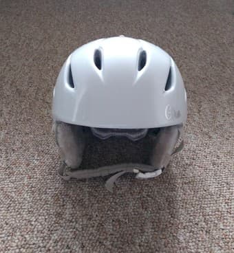 Giro snowboarding helmet for sale 2