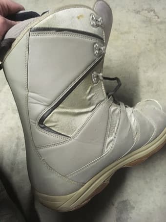 Snowboard boots and bindings 1