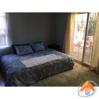 Fully furnished room, one block from Stanford 4