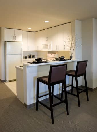 Munger Studio (best housing on campus) 6/6 - 7/5 1