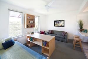 Summer Sublet Stanford Graduate Housing (EV studio) 2