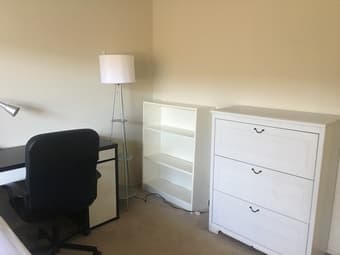 Female roommate shares 2 bedroom and 1.5 bathroom townhouse ($1295) 1