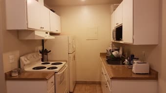Subletting Fully Furnished 1 Bedroom apart. for July/August 2