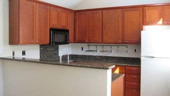 2br/2ba - 917ft2 - Safe and quite apartment available from August 28th 1