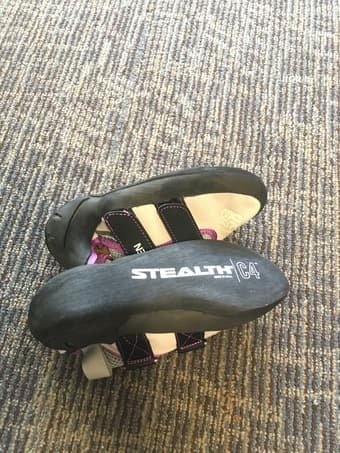 for sale women's anasazi LV climbing shoes, US size 6.5 (Eur 37) 2