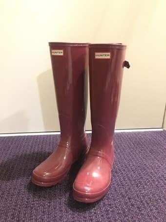 Womens Hunter tall waterproof/rain boots for sale - like new 2