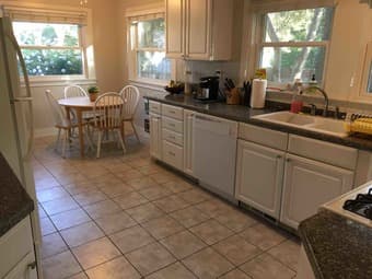 Room available in 3BR/3BA house in Palo Alto (June 22 - Sept 18) 3