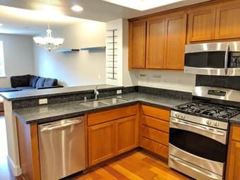 Berryessa和San Jose downtown之间4bed4bath townhouse出租 2