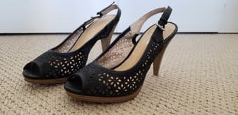 Women's heels, size 7.5 1