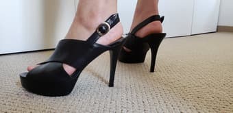Women's heels, size 7.5 4