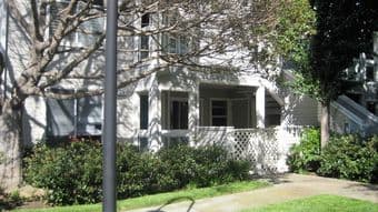 2br/2ba-safe & quite Apt available after Aug 28th (>1y lease required) 4