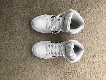 Adidas Women's Raleigh Mid Sneakers in size 9 (women) 4