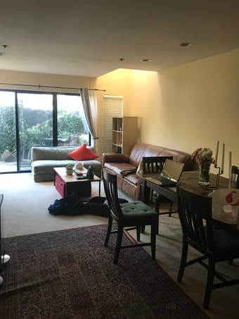 1 room (private bath) available near Stanford Campus and California Av 1