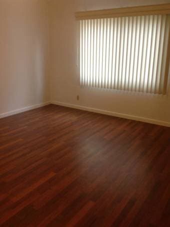 Room in 2 Bed Burlingame Apt. Close to Milbrae BART/Caltrain 2