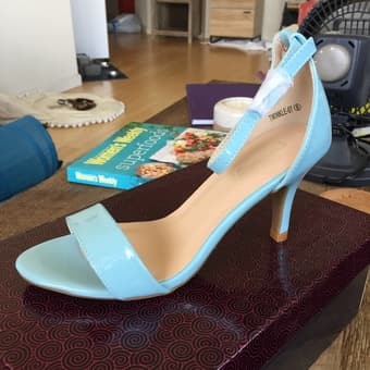 Baby Blue Womens open toe kitten heel Size 6 1