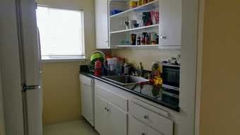 Room in a 2 bedroom 1 bath apartment in Palo Alto -16 August available 3