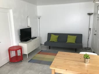 1bedroom cottage for rent near Stanford 3
