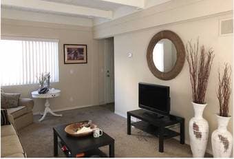 Bedroom available in 3bd Mountain View Apartment 1