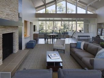 One bedroom apartment in Oak Creek 4