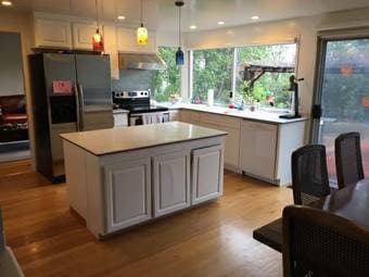 Available from August 01 : Lease Free & Fully Furnished Room - $1,650 4
