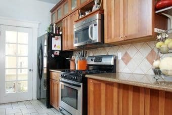 Huge Master Bedroom in Gorgeous 3BR 3BA, SF CASTRO w/ Tons of Extras 3