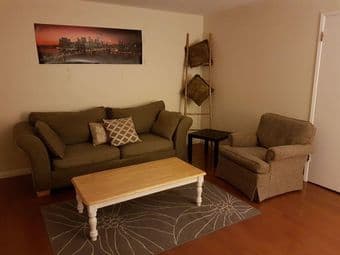 Bedroom available 8/31 in 2b/1br Palo Alto near Cal Ave 3