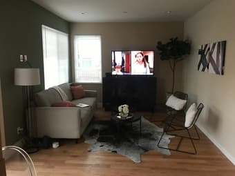 Oakland Bedroom in Brand New House - close to the lake and chinatown 1