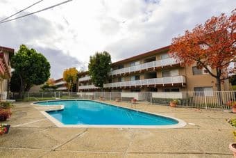 Mountain View两室一厅2B1B主卧室出租（$1250） 1