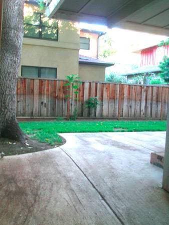 Roommate wanted! Downtown Palo Alto apartment w/ backyard! 3