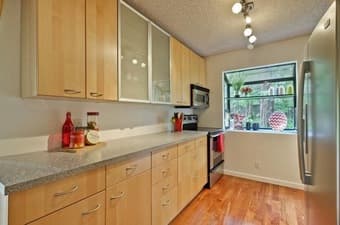 1 bed/1 ba, fully furnished, spacious on-campus apartment for rent 3