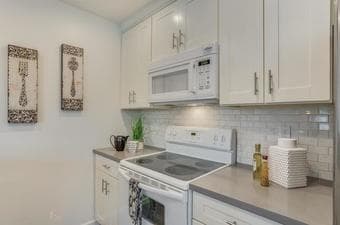 Newly remodeled 2Bed 1Bath townhouse for rent - 2.5miles from Apple HQ 4