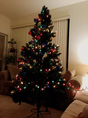 Christmas tree (big size, decor+ Christmas light) 1