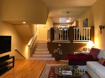 2br - 1553 sq ft - Beautiful 2BR/2.5BA in Gated Townhome Complex 1