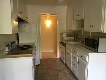 2b1b for Rent, near San Antonio Caltrain station 3