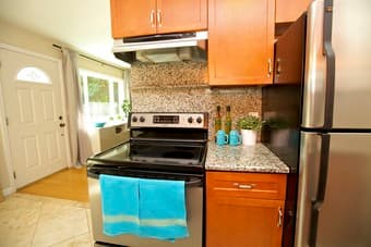 Updated 1 bedroom in MTN VIEW 4